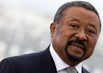 "parmi les meilleurs ambassadeurs de notre pays" Jean Ping au sujet du général Alioune Ibaba.  © D.R.