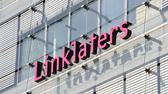 Linklaters LLP pilote l'accord cadre globale entre Maurel & Prom et le Gabon.  © DR.