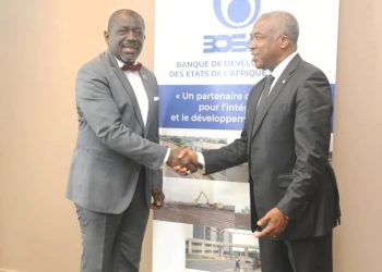 Préservation de la Forêt du bassin du Congo | Nicaise Moulombi et Dieudonné Evou Mekou fixent le cap. © DR.