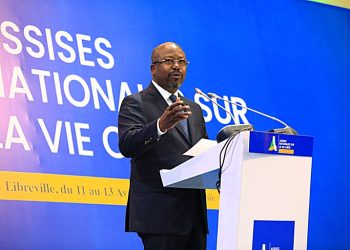 Alain-Claude Bilie-By-Nze pointe du doigt les gabonais qui vivent "au-dessus de leurs moyens" pour justifier la pauvreté.© DR.