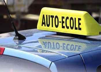 Auto-écoles | Face à l'anarchie le gouvernement met de l'ordre. © Le Confidentiel.