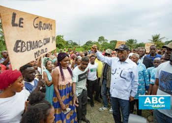 En 2023 "nous allons avoir l’alternance et le changement" Alexandre Barro Chambrier aux populations de Makokou © Le Confidentiel.