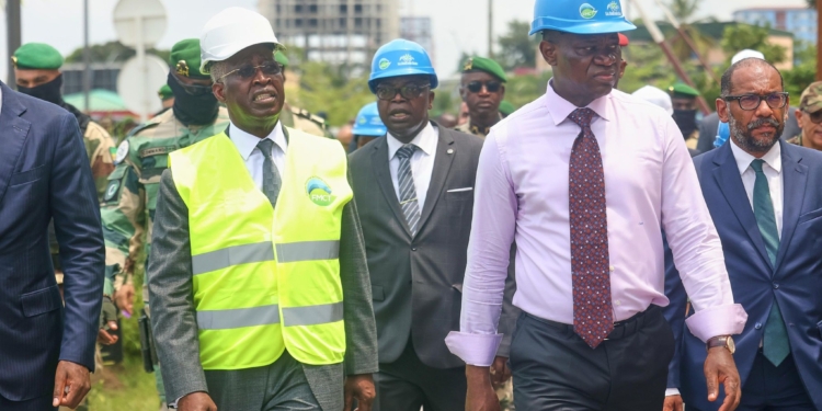 Le Président Oligui Nguema en visite sur les chantiers stratégiques de la Baie des Rois, photo Com PR.