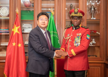 Qui est Zhou Ping, le nouvel ambassadeur de Chine au Gabon ? © presse présidentielle.