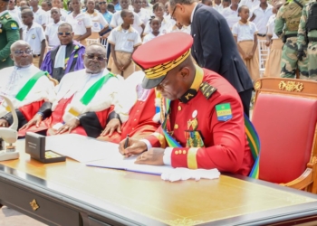 Gabon : Brice Clotaire Oligui Nguema promulgue officiellement la nouvelle Constitution, photo presse présidentielle.