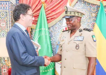 Rencontre entre le Président de la Transition et l'Ambassadeur de France : Élection présidentielle, coopération bilatérale et enjeux économiques au cœur des échanges, photo Com PR.