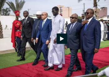 Le président Oligui Nguema participe à la commémoration du 80e anniversaire du massacre des tirailleurs sénégalais à Thiaroye, capture d'écran France 24.