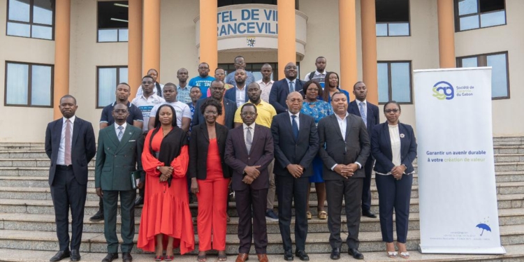 Développement de l'économie locale par l'inclusion financière : la SGG et Okoumé Capital à la rencontre des PME/PMI dans le Haut-Ogooué. Crédit photo SGG