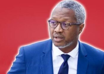 Comment le nouveau patron de la filiale d’Olam au Gabon Christophe Eyi soigne ses relations avec les autorités gouvernementales © Le Confidentiel.