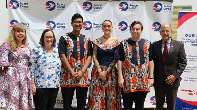 Des citoyens américains, volontaires du Peace Corps (Corps de la Paix), au Gabon, DR, Le Confidentiel.